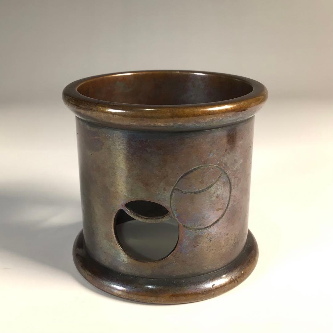 Ｍ３３８　蓋置　『銅製』『釜師　名越弥五郎(昌次)造』『吹貫蓋置』　共箱　茶道具