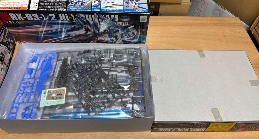 HGUC Hi-νガンダム/ZZガンダム/ターンエーガンダム等6個セット