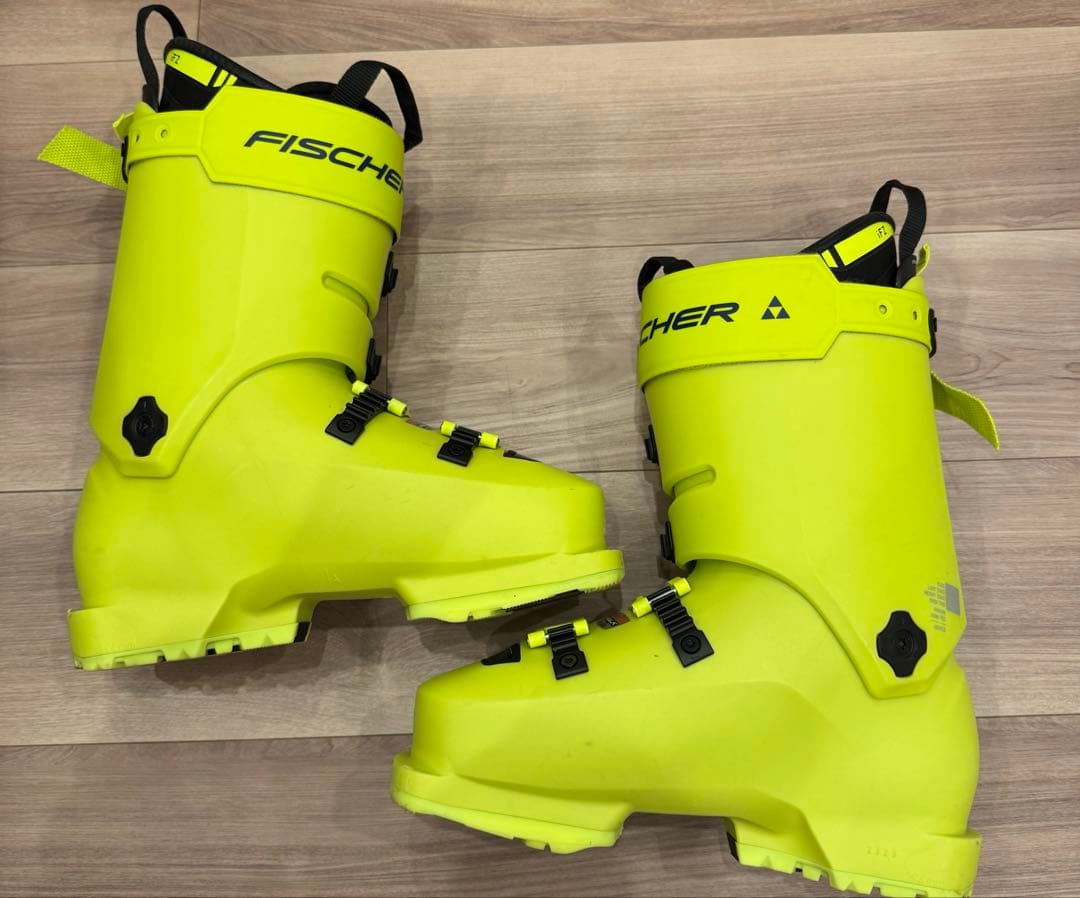 FISCHER RC4 130 LV スキー ブーツ 25.5cm