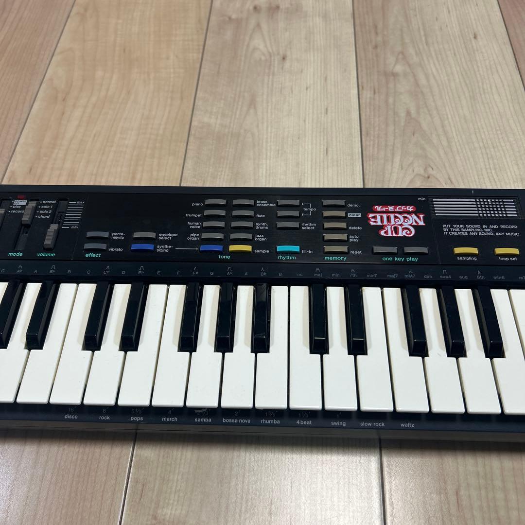 カップヌードル景品　ミニシンセ　カシオC-16