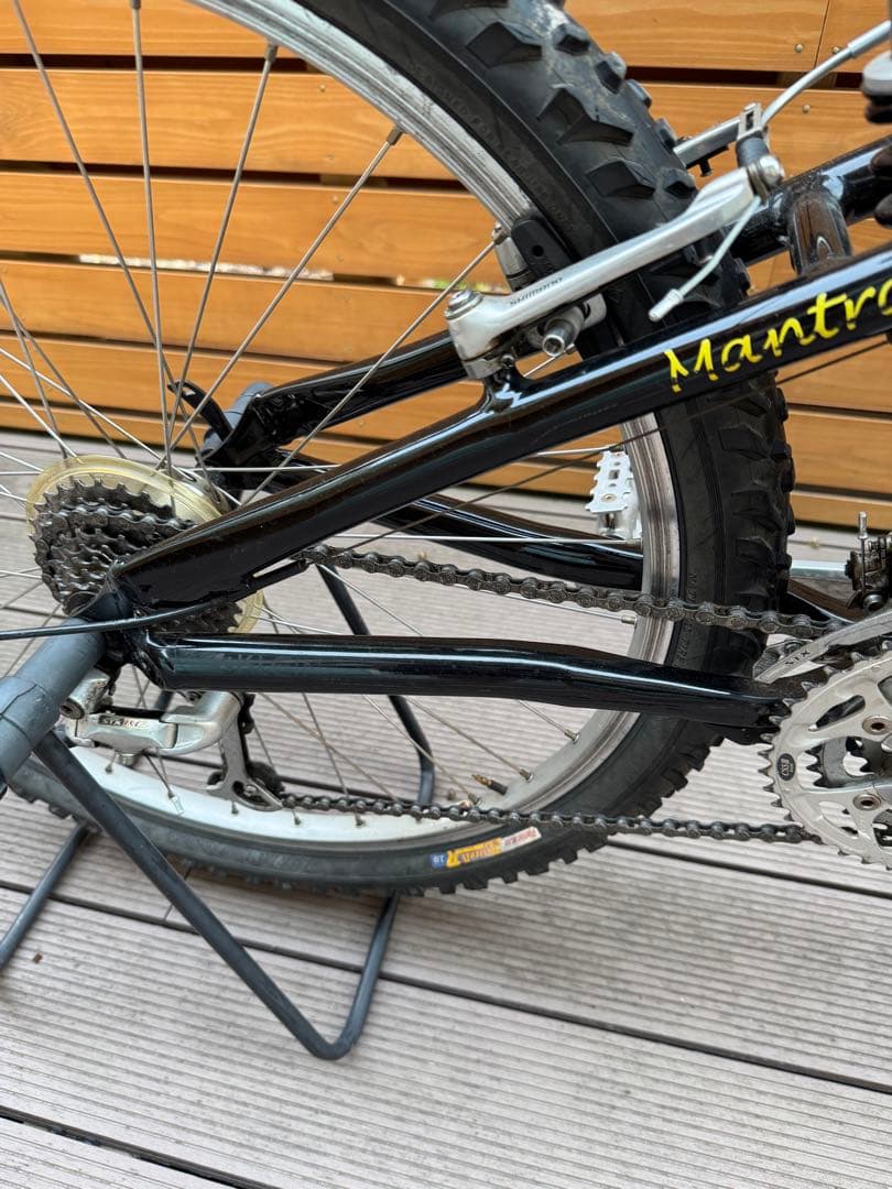  Mantra comp Sサイズ　極美品！