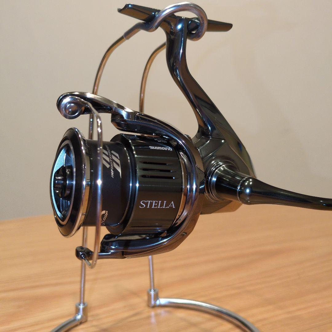 シマノ　22ステラ4000M (ゴメクサスパワーハンドル装着)