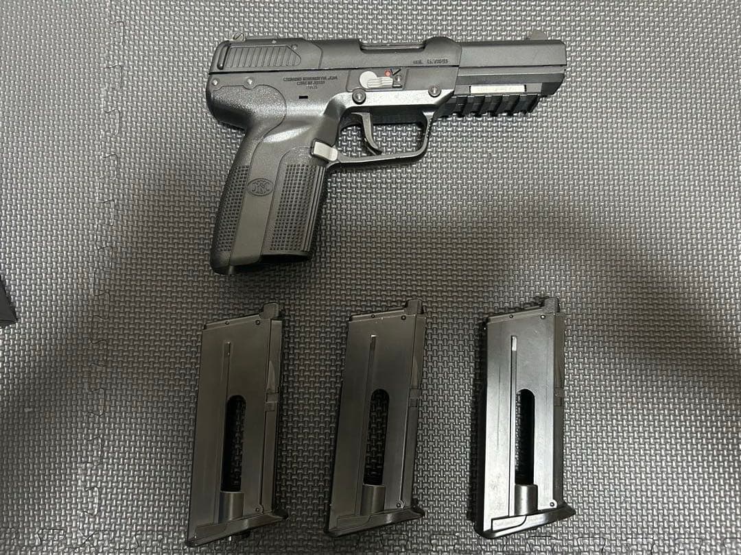 マルシン FN Five-seveN その他付属品セット