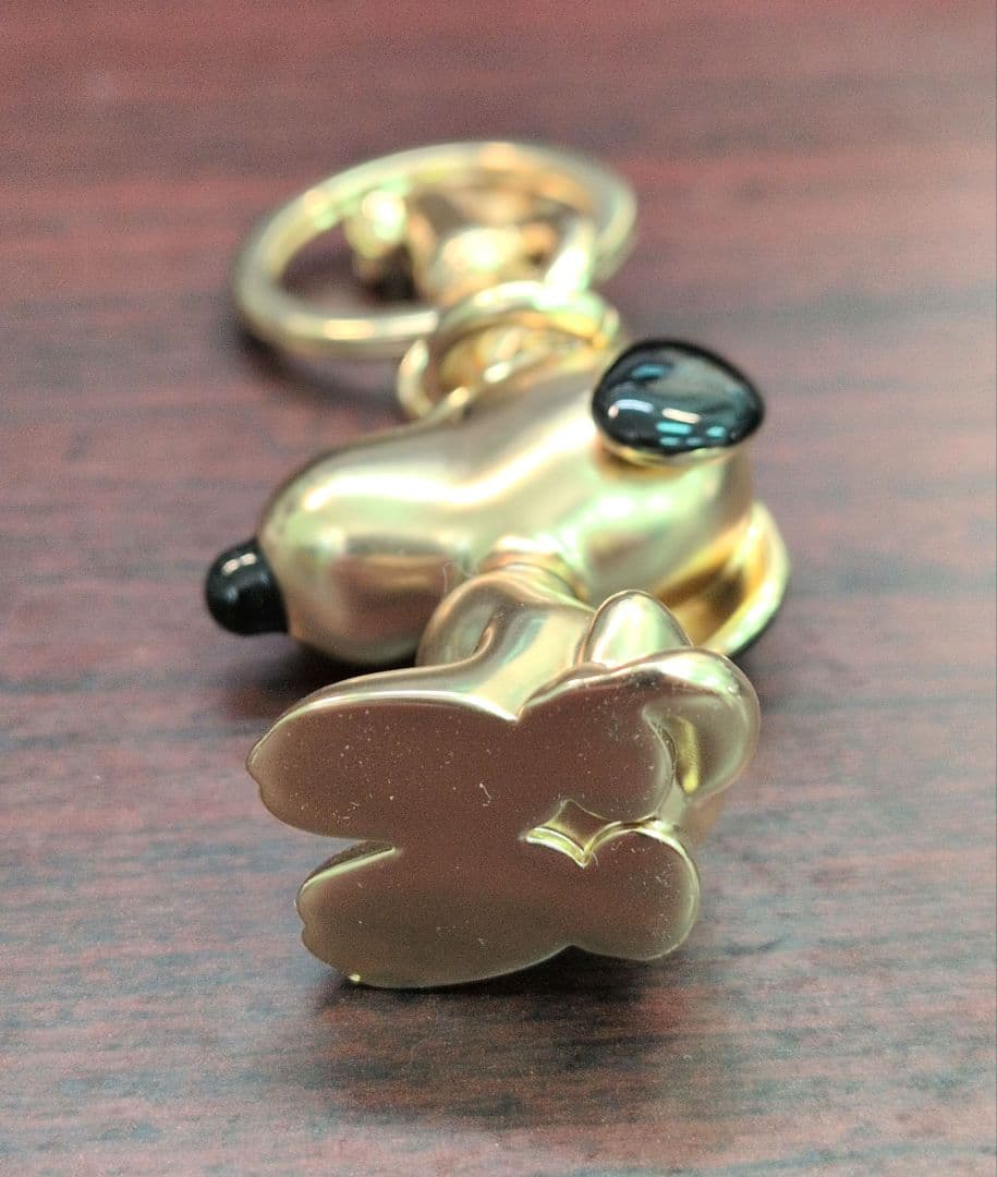 ぶん(訳あり)スヌーピー メタル バッグチャーム ゴールド