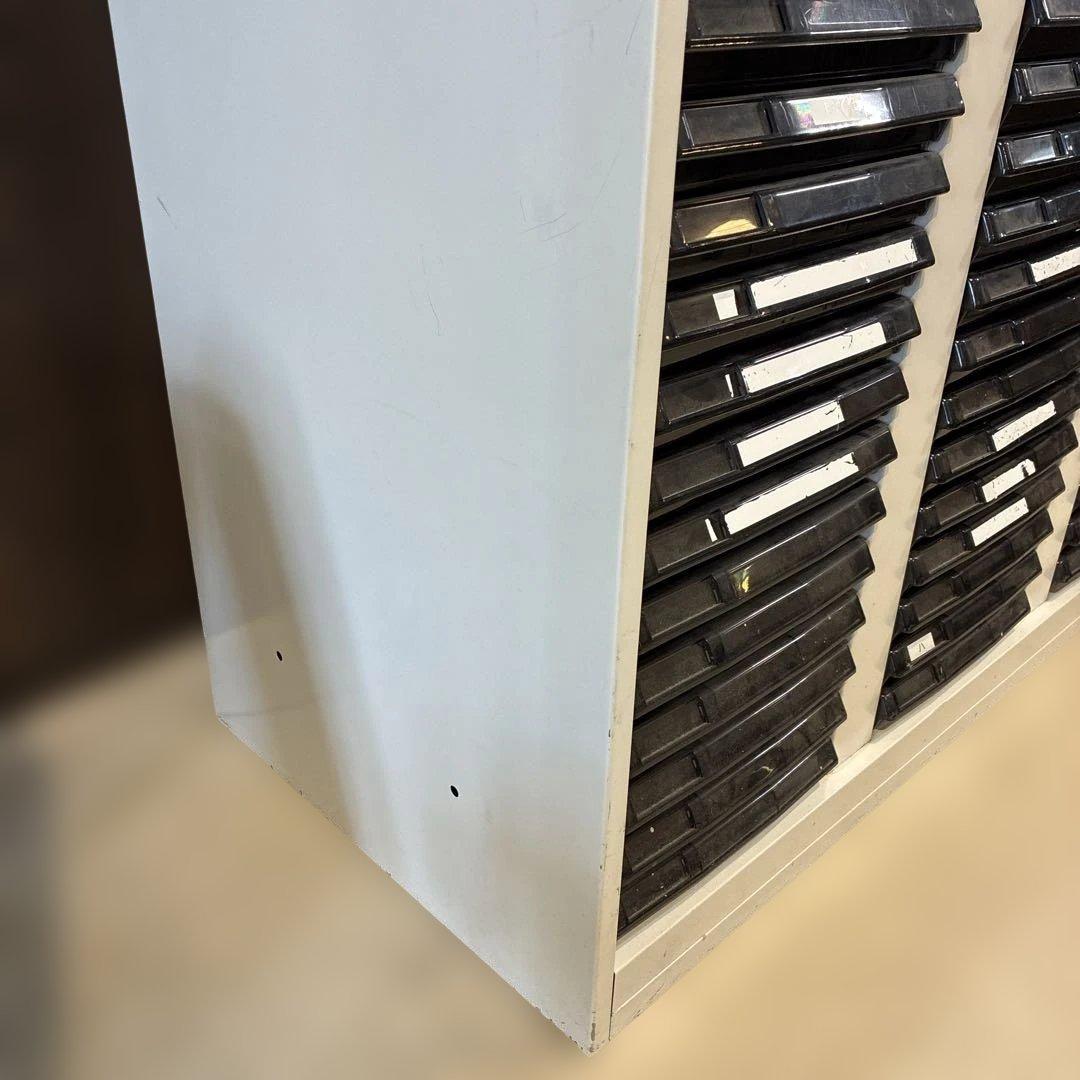 UCHIDA トレイキャビネット 書庫 書類 収納 書類整理棚 3列24段