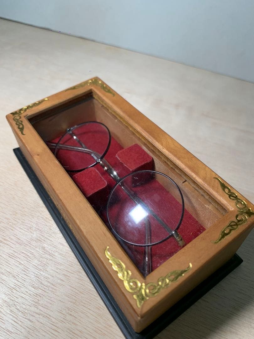 レア　ハリーポッター ハリー愛用眼鏡 プロップレプリカノーブルコレクション　レア