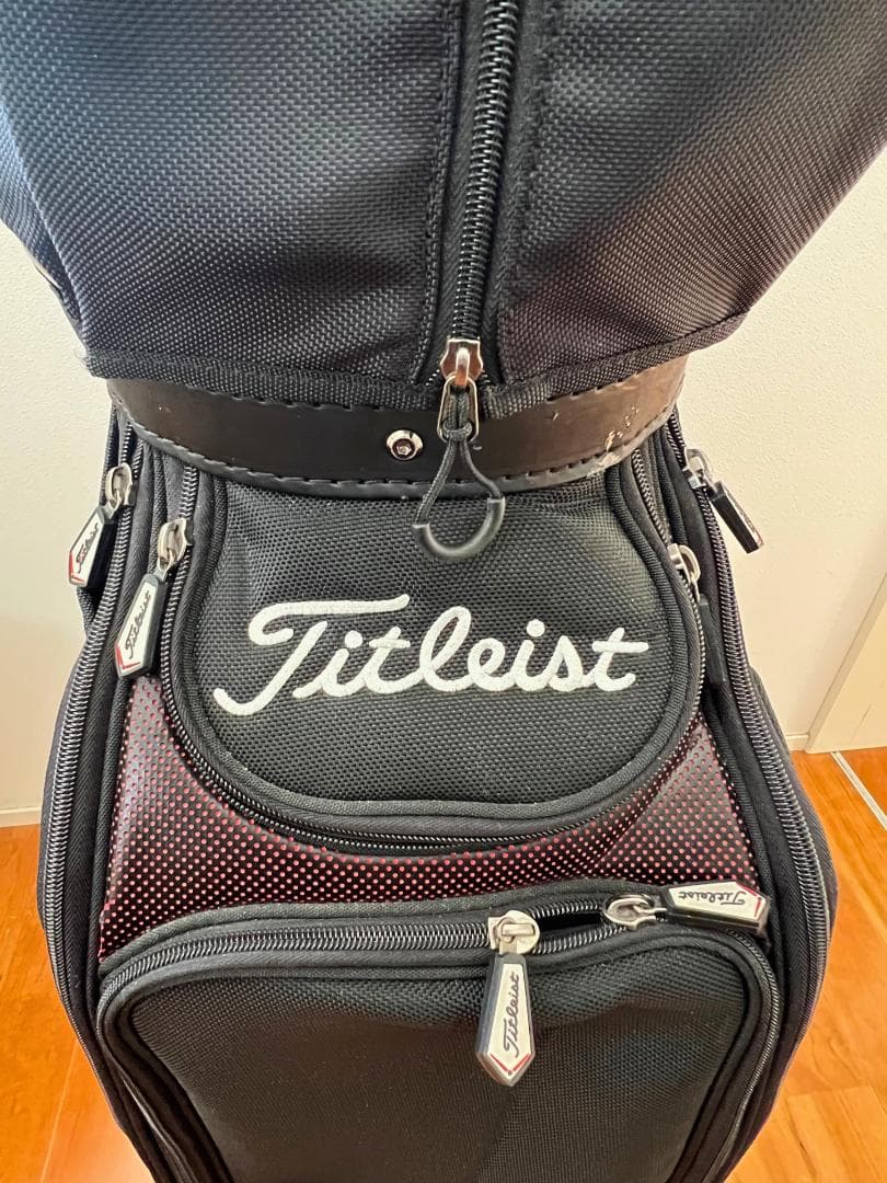 Titleist 大型キャディバッグ フード付き 収納力抜群 中古 タイトリスト