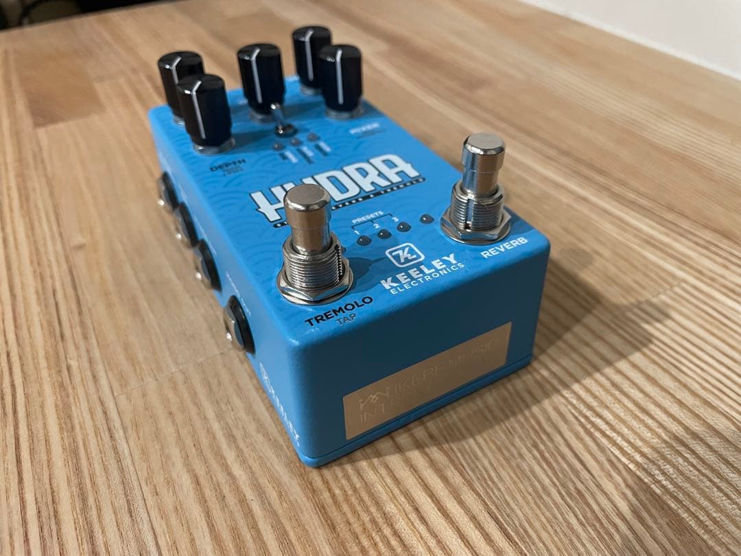 ギター KEELEY HYDRA STEREO REVERB & TREMOLO