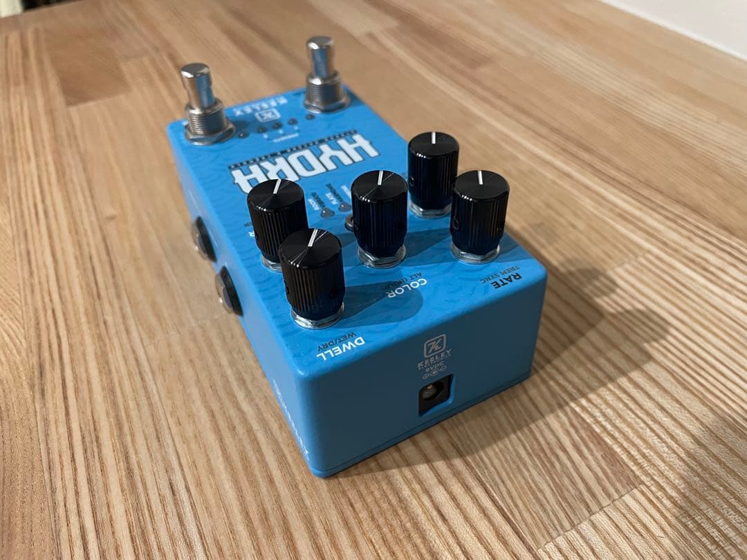 ギター KEELEY HYDRA STEREO REVERB & TREMOLO