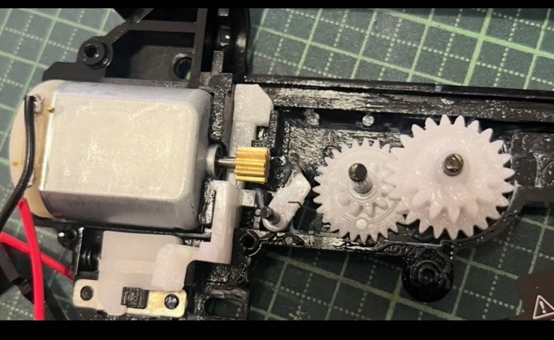 東京マルイ カスタム品　タボール21・コンパクト　電動ガン　金属ピニオンギア