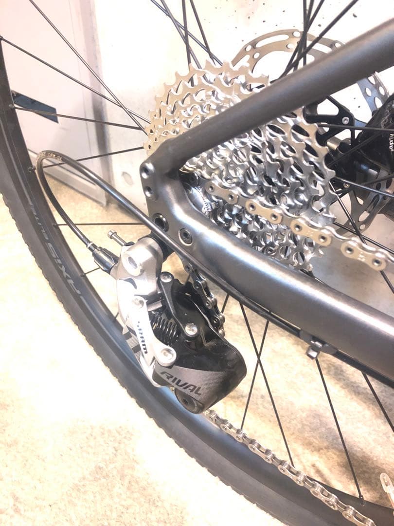 【SPECIALIZED】DIVERGE E5 カスタム　油圧　RIVAL1