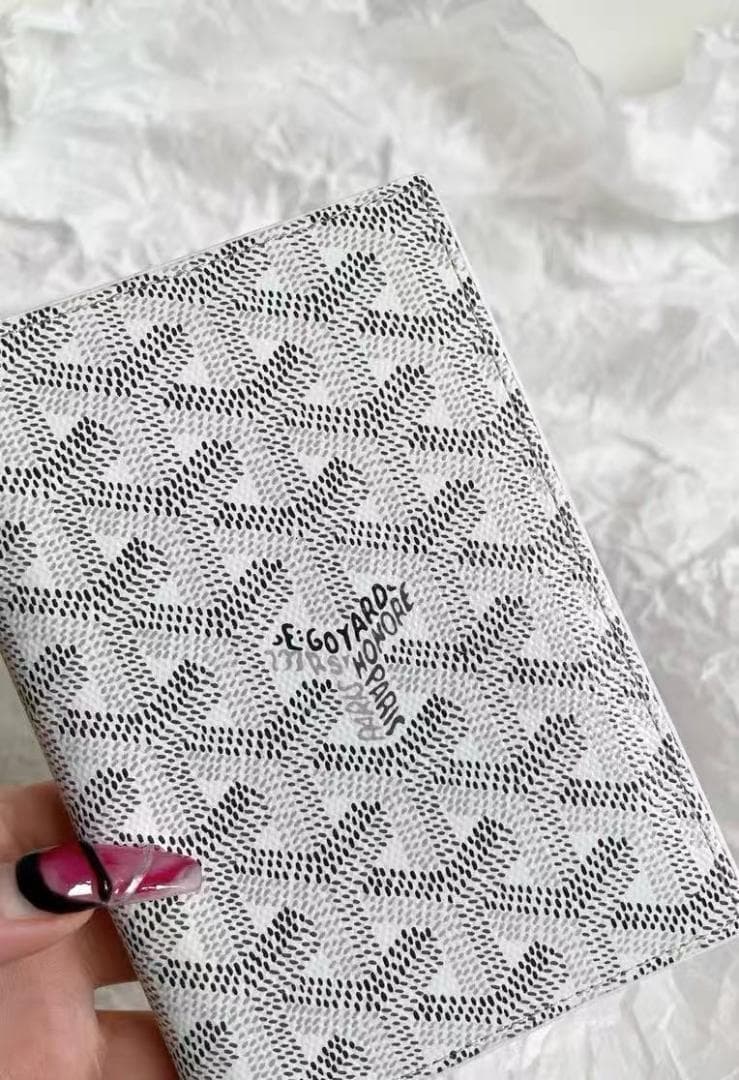 パスポートケース カバー 24時間以内発送