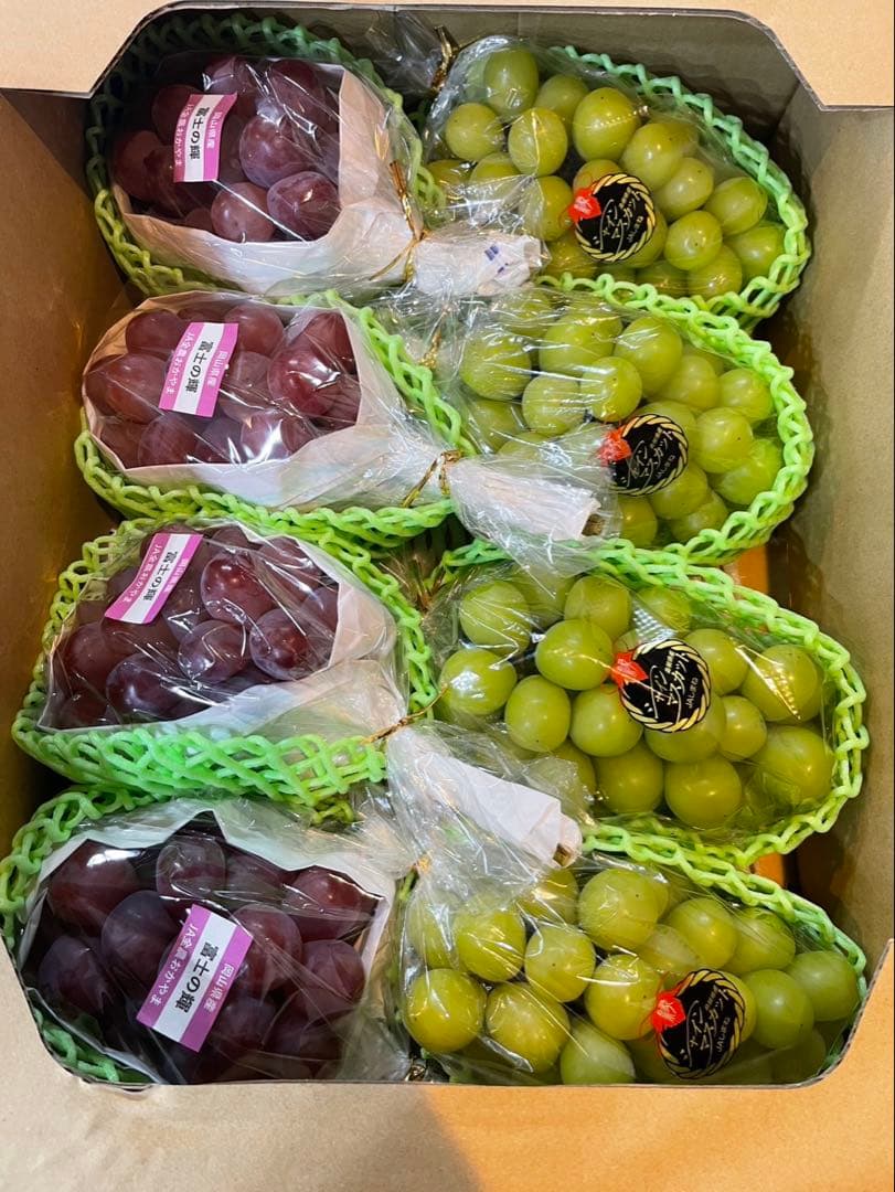 ① 【島根県産】 シャインマスカット4房 【岡山県産】 富士の輝　4房
