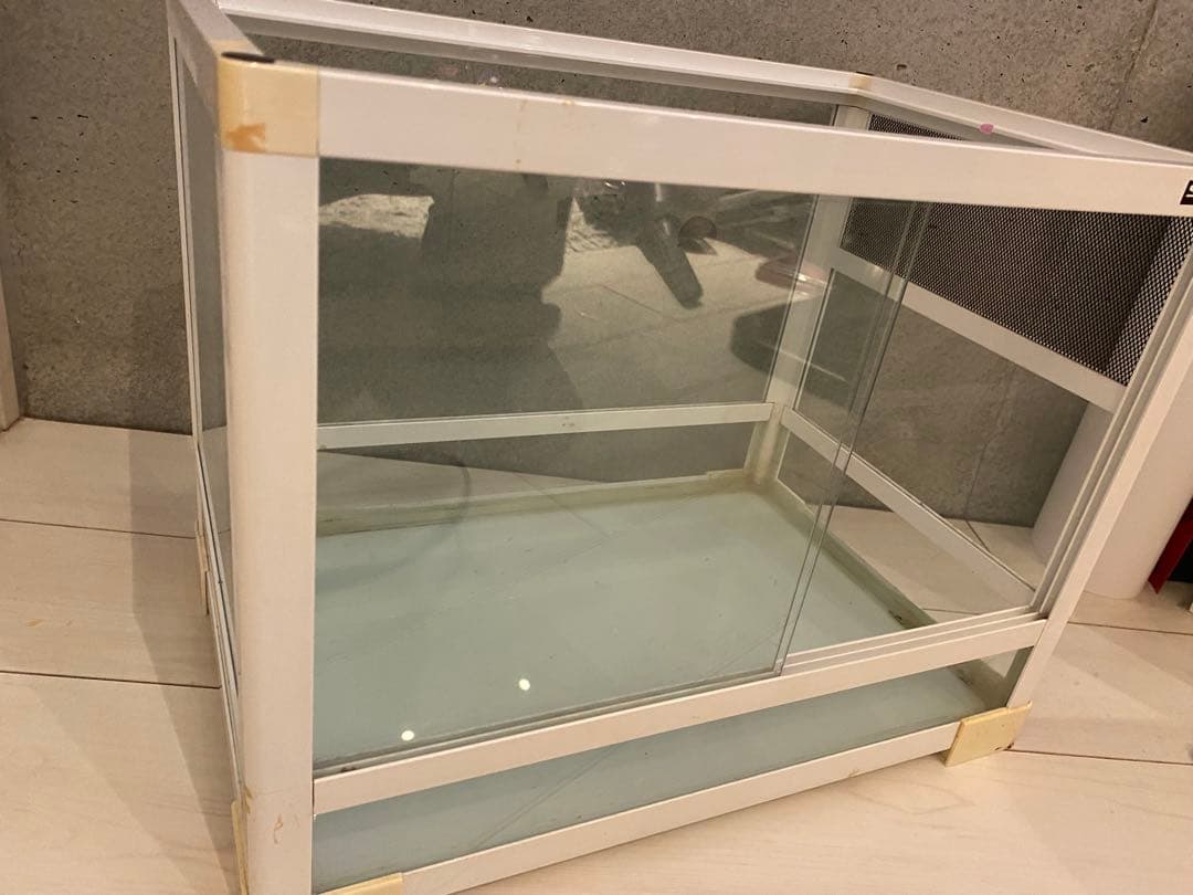 SANKO Pantheon White レオパードゲッコウ　暖突付き水槽