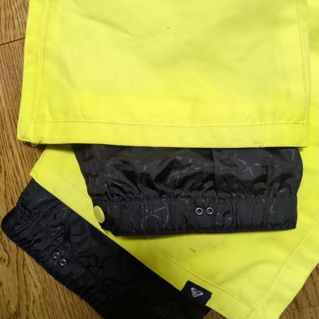 【美品】ROXY　スノボウェア　上下セットアップ　Ｓ　　ブルー　総柄　イエロー