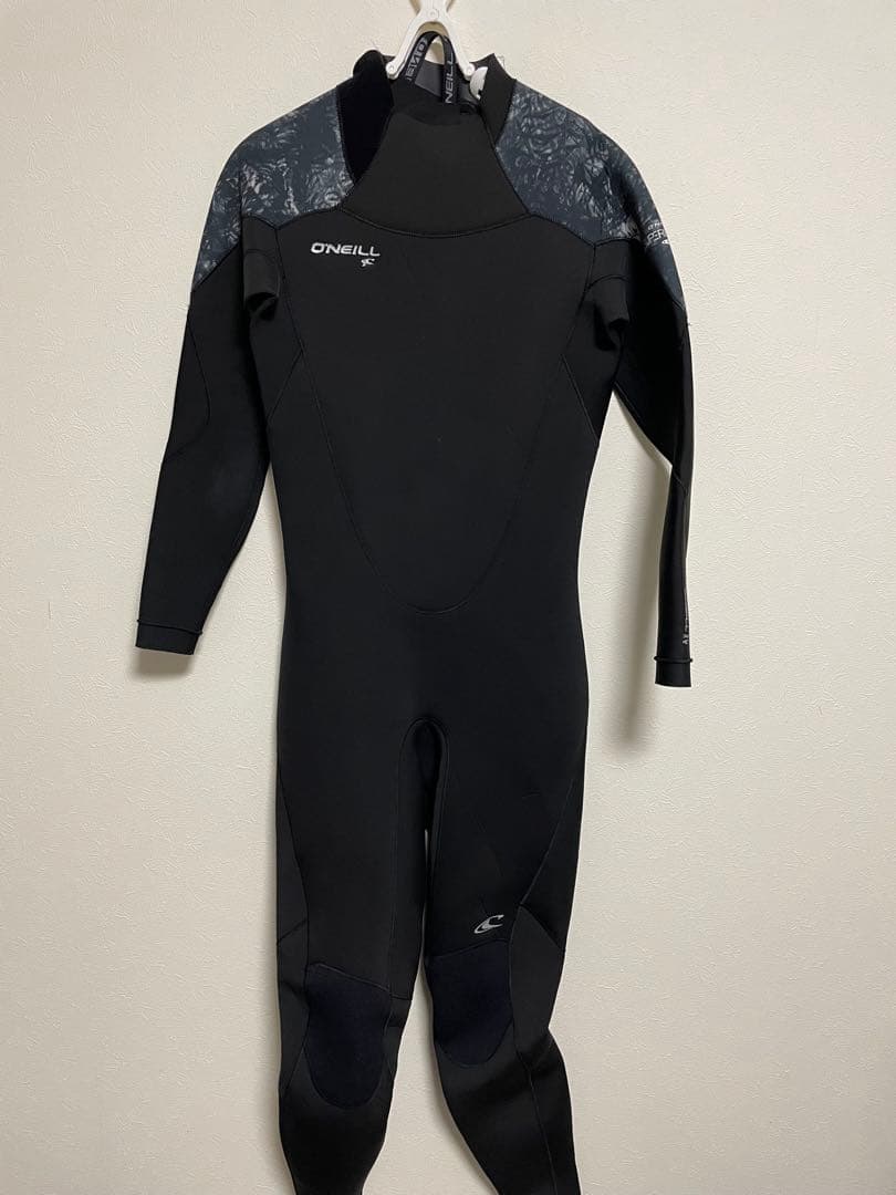 フルスーツバックジップ オニールONEILL SUPERFREAK 美品Lサイズ