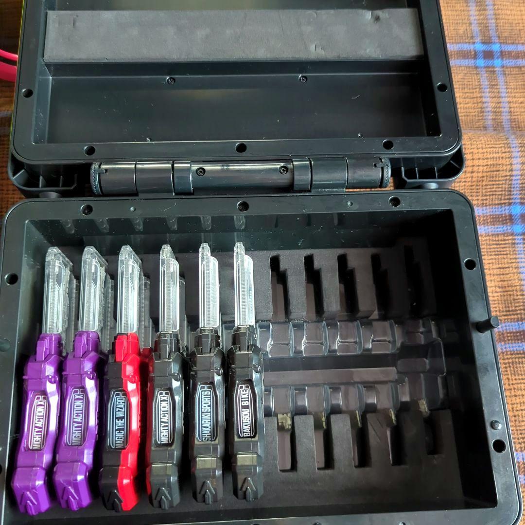 仮面ライダーゲンム　ガシャットケース　ベルト　ガシャットセット