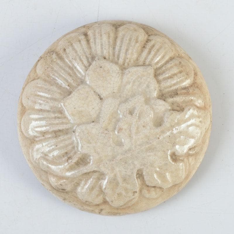 茶道具　楽吉左衛門　十代旦入造　菊香合　共箱　V　9861