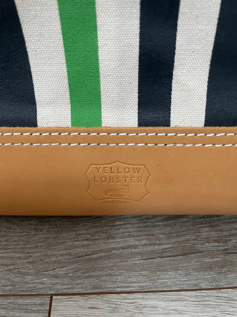 YELLOW LOBSTER ストライプ トートバッグ
