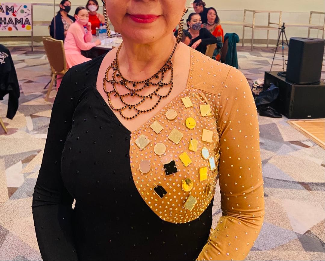 【値下】キラキラ⭐️ラテンダンスドレス　豪華ラインストーンとデカビーズ　　Lサイズ