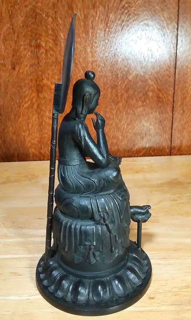 TanaCocoroイムス掌 菩薩半跏像 「世界の三大微笑と称えられる像」