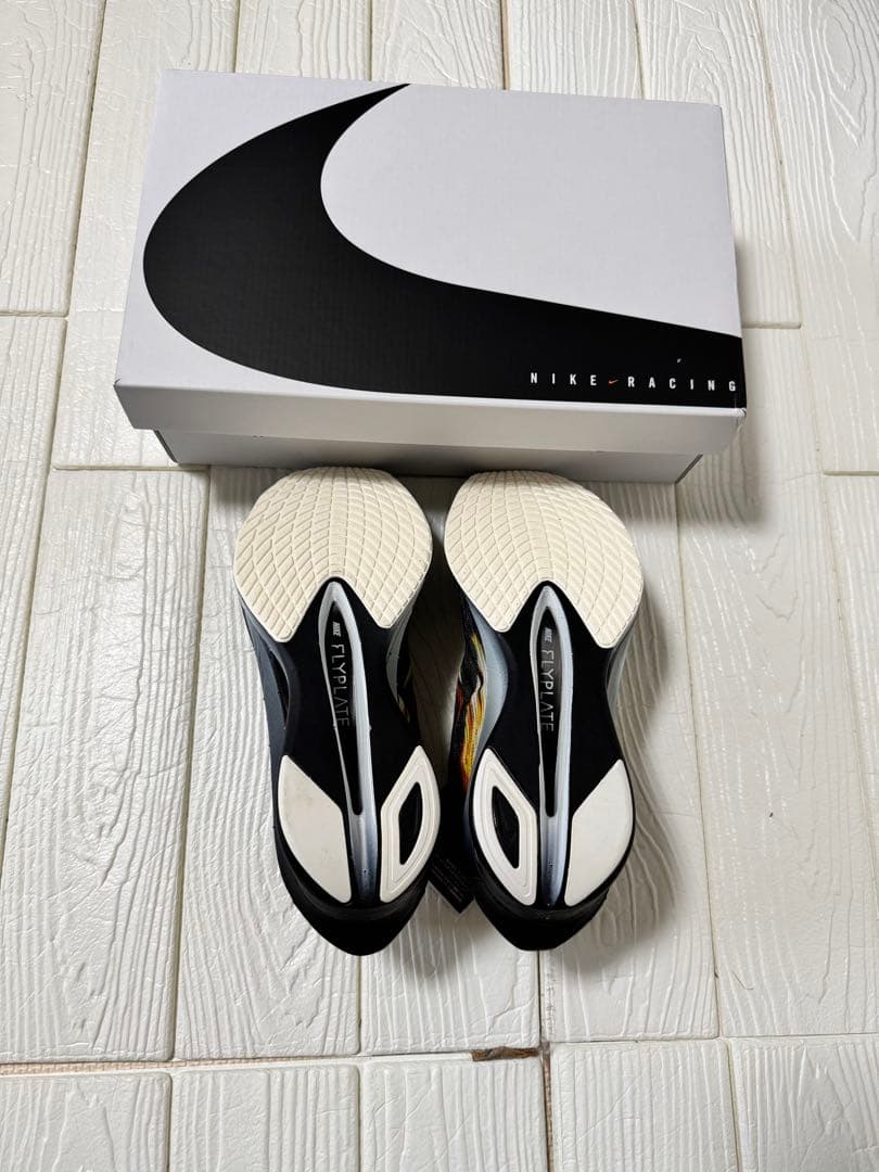 新品　27 ナイキ ズームX ヴェイパーフライ ネクスト％ 4