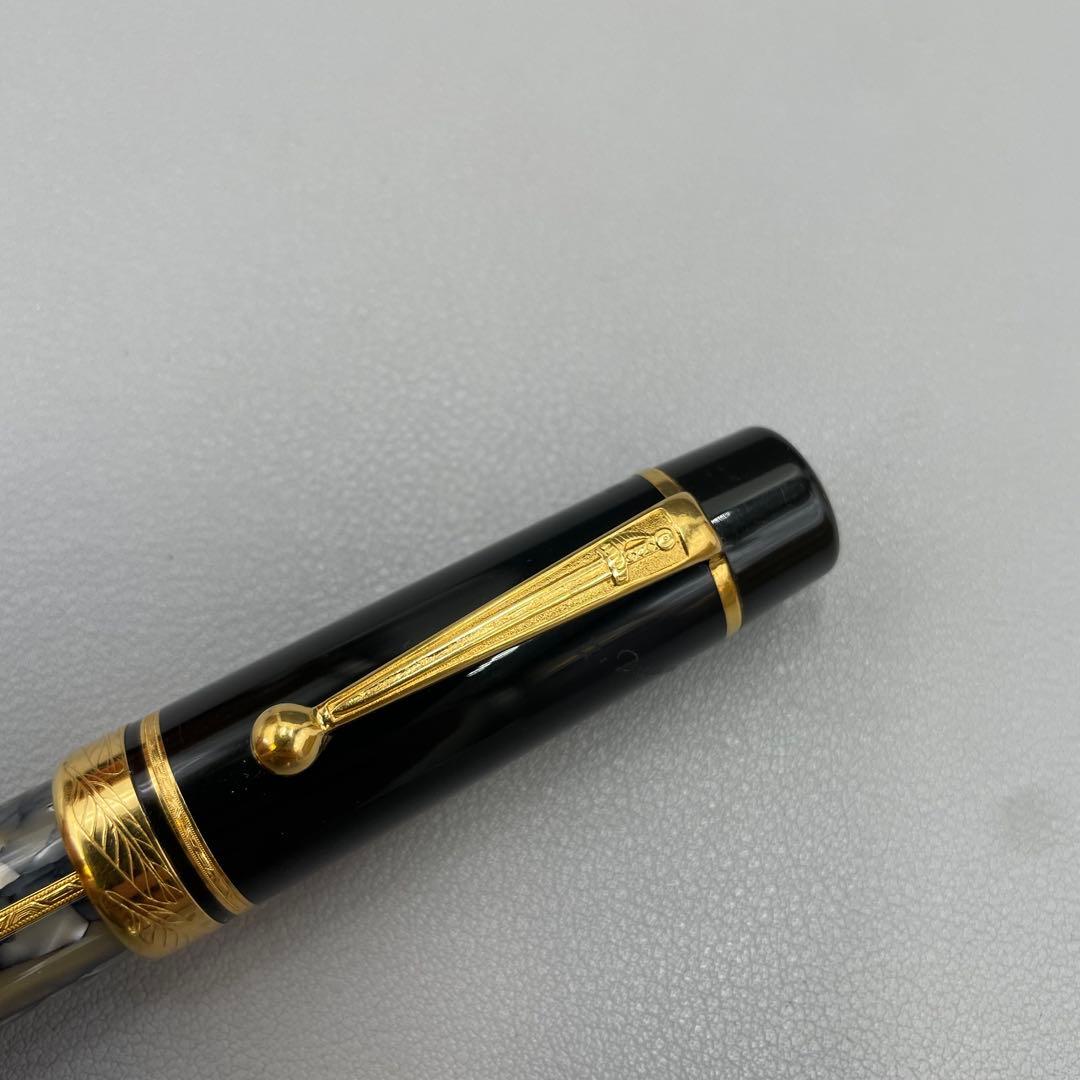 モンブラン　万年筆　作家シリーズ　アレキサンドル・デュマ　サインミス