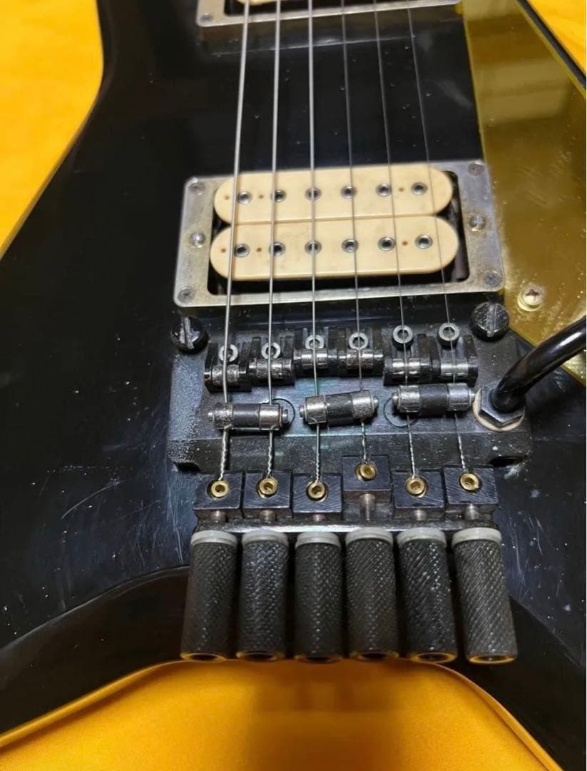 Greco GTZ-65 変形V ・DiMarzio Pickup × 2