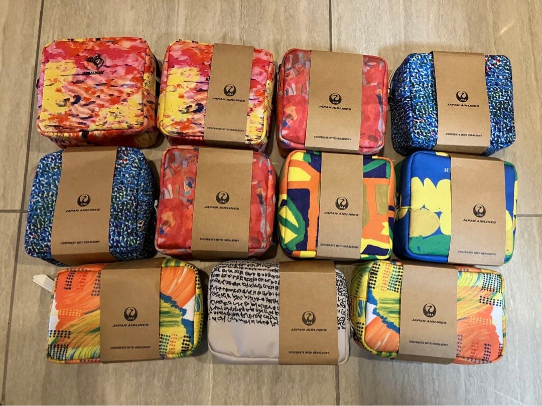新品•未使用 JAL ビジネス プレエコ トラベルポーチ 11個＋8個セット
