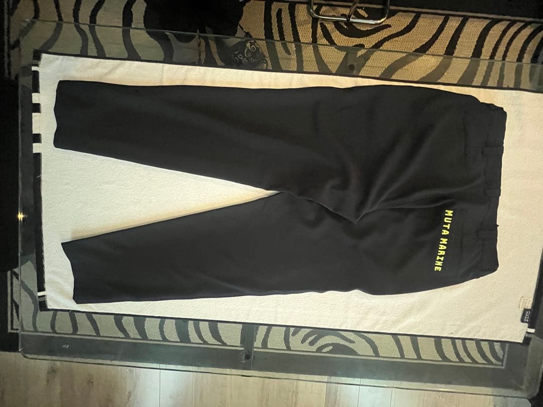 ムータマリン、フード付きジャージ上下セット