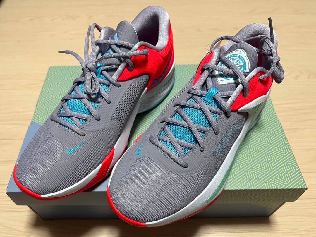 NIKE ZOOM FREAK4 フリーク4 ヤニス バッシュ バスケ 28cm