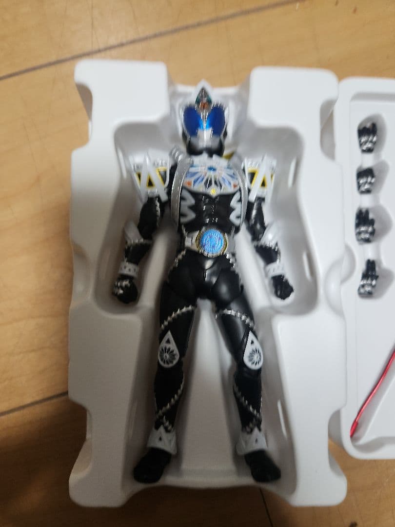 913 プロフ推奨S.H.Figuarts 真骨彫製法 仮面ライダーサガ