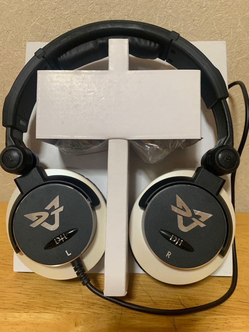 ULTRASONE DJ1 DJ用ヘッドホン