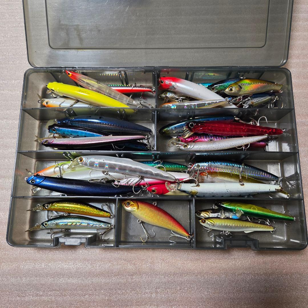 シーバスルアーセット　38個　VS3040ケース付き　ローリングベイト悟空