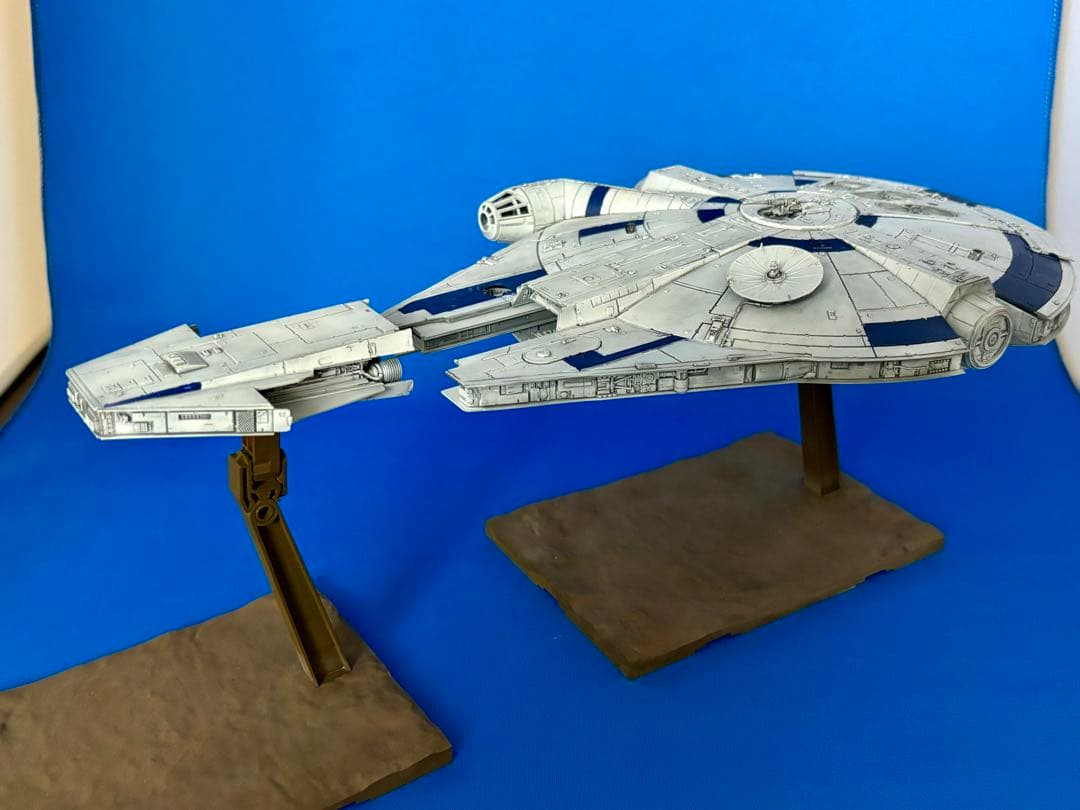 バンダイ スターウォーズ 1/144 ミレニアム・ファルコン ランド(2)完成品