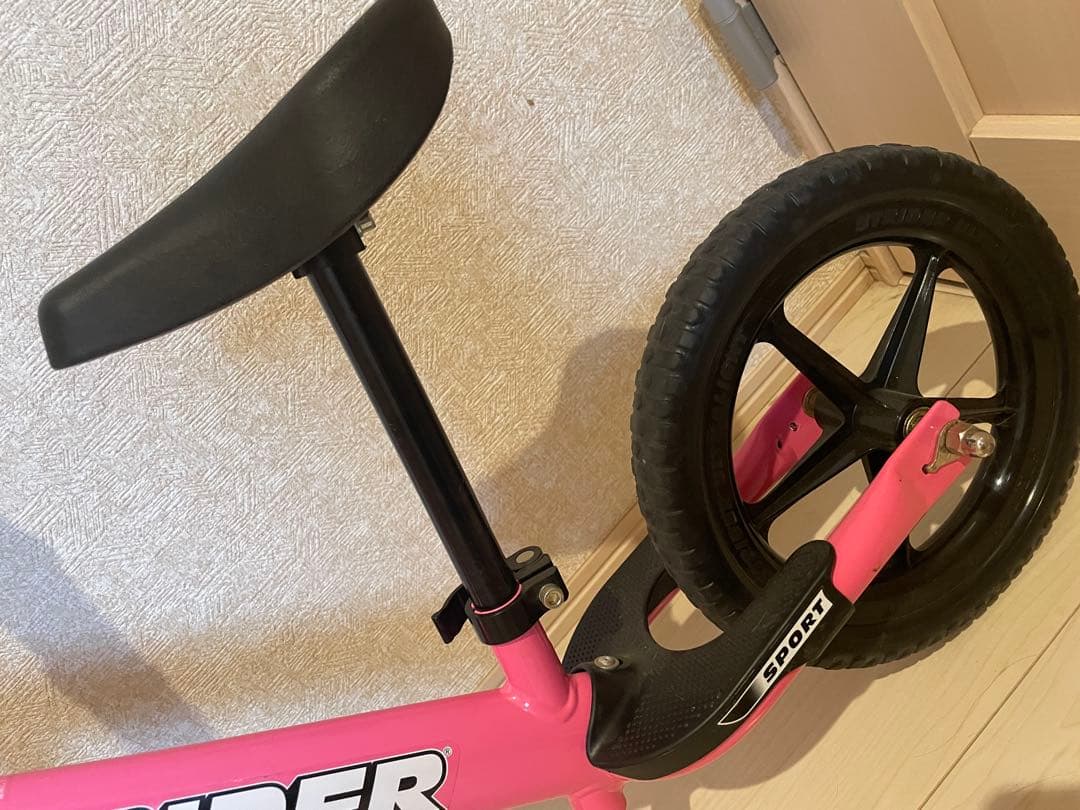 STRIDER スポーツ バランスバイク ピンク