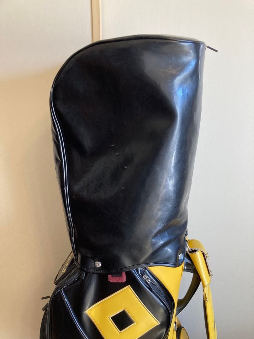 onoff オノフ　ゴルフキャディバッグ ツアー仕様　ブラックxイエロー