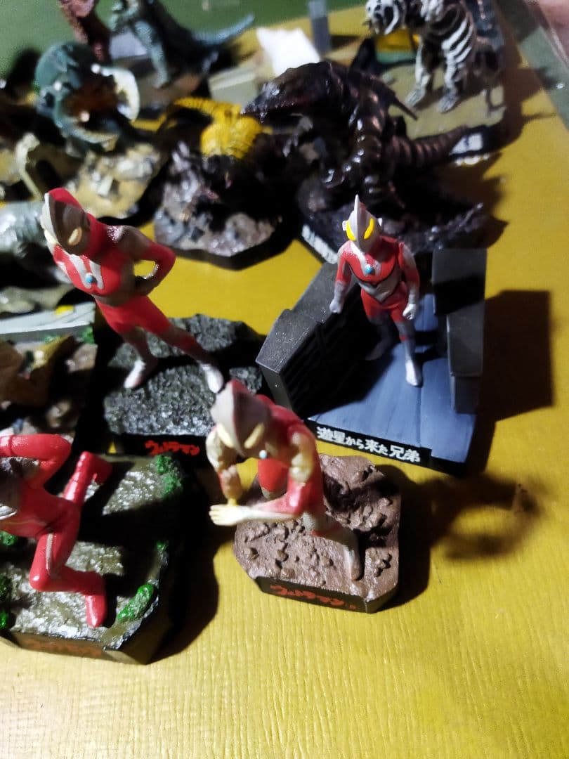 食玩フィギュアウルトラ怪獣名鑑22体