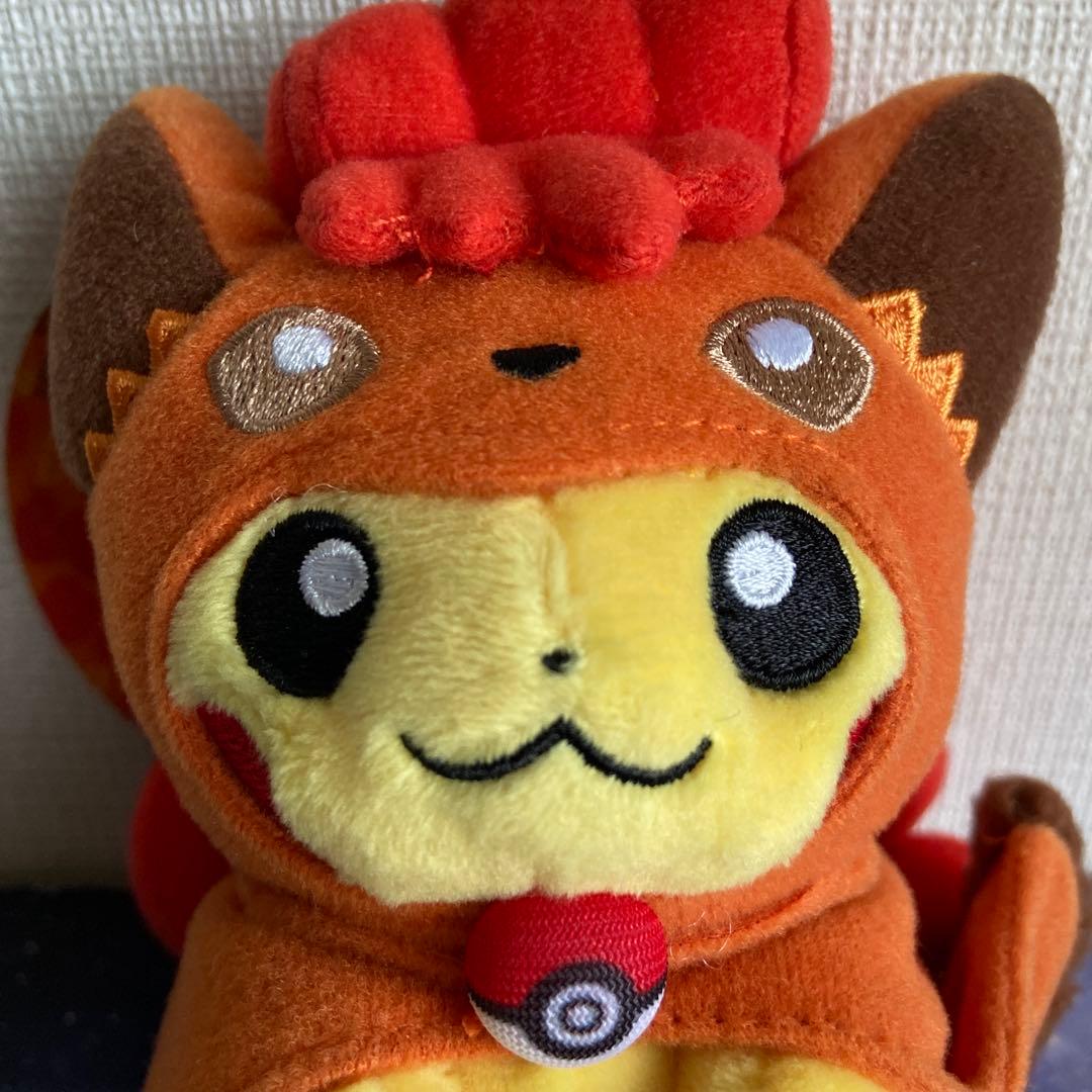 ポケモンセンターサッポロ限定　ポンチョを着たピカチュウマスコット　タグ付き