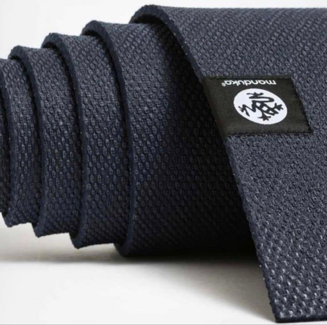 値下げ済　Mandukaヨガマット 5mm 　最後の一点