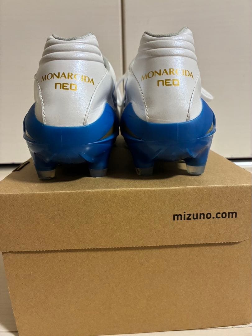 ミズノモナルシーダネオ3エリート（箱付き）