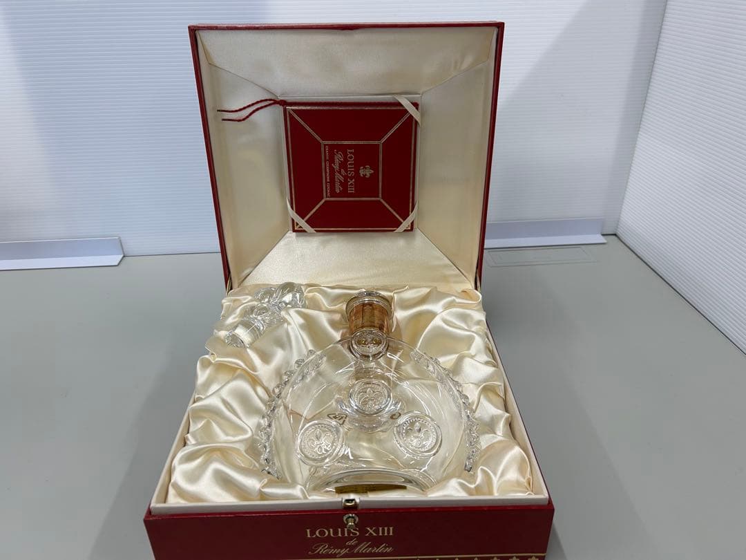 Louis XIII レミーマルタン　空瓶　箱あり　バカラ 空き瓶　ルイ13世