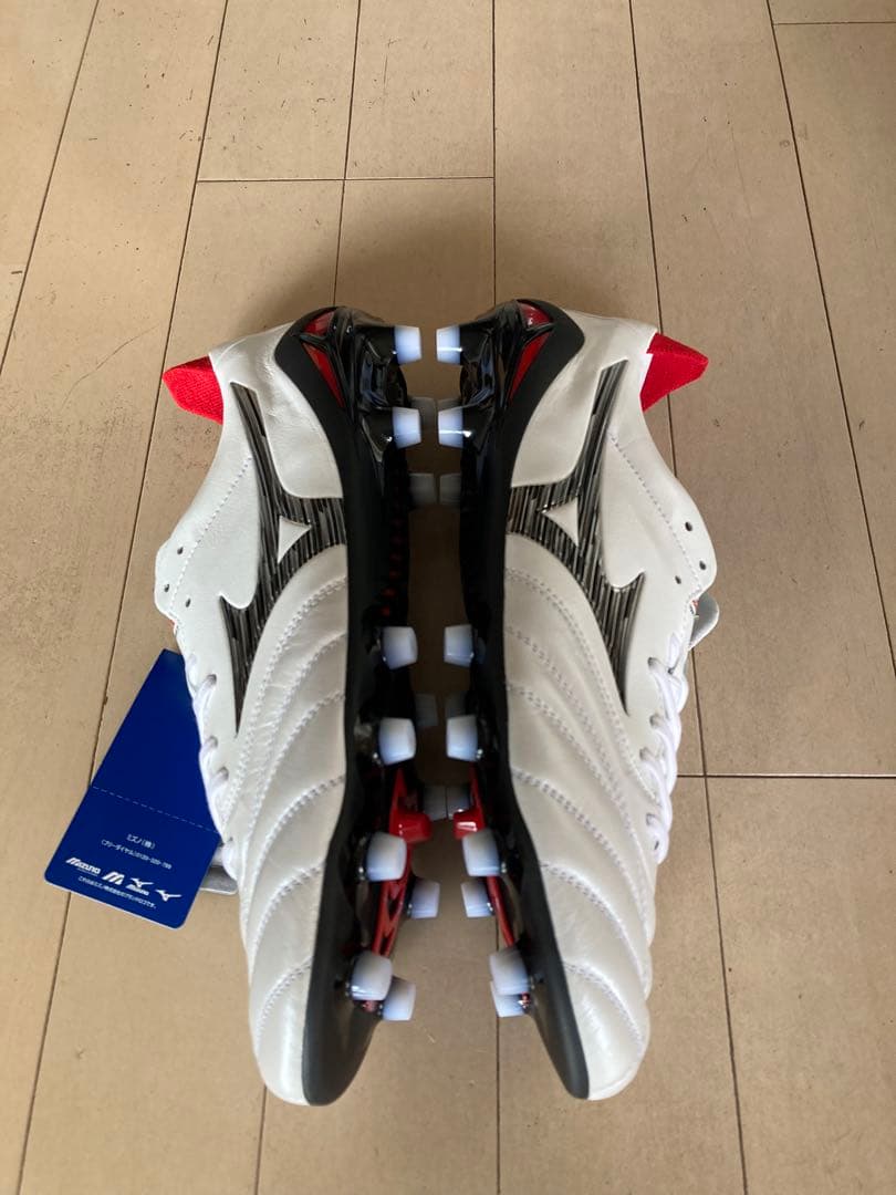 モレリアネオ4ジャパン　白　27.5㎝　新品。