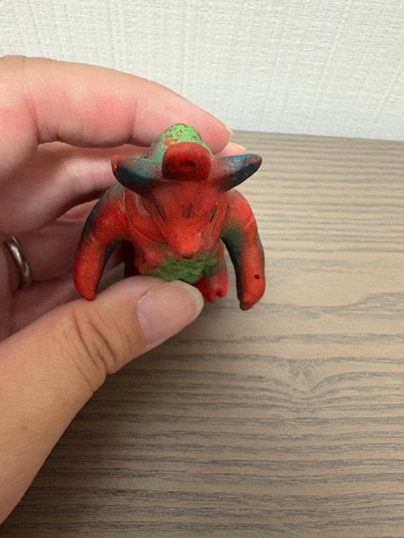 【レア】当時物　怪獣　ゴモラペンダント 円谷