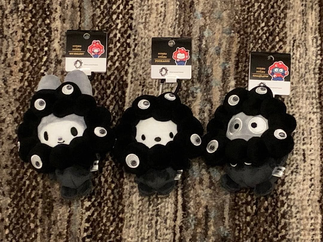 サンリオ　ミャクミャク　カラビナ　ぬいぐるみ