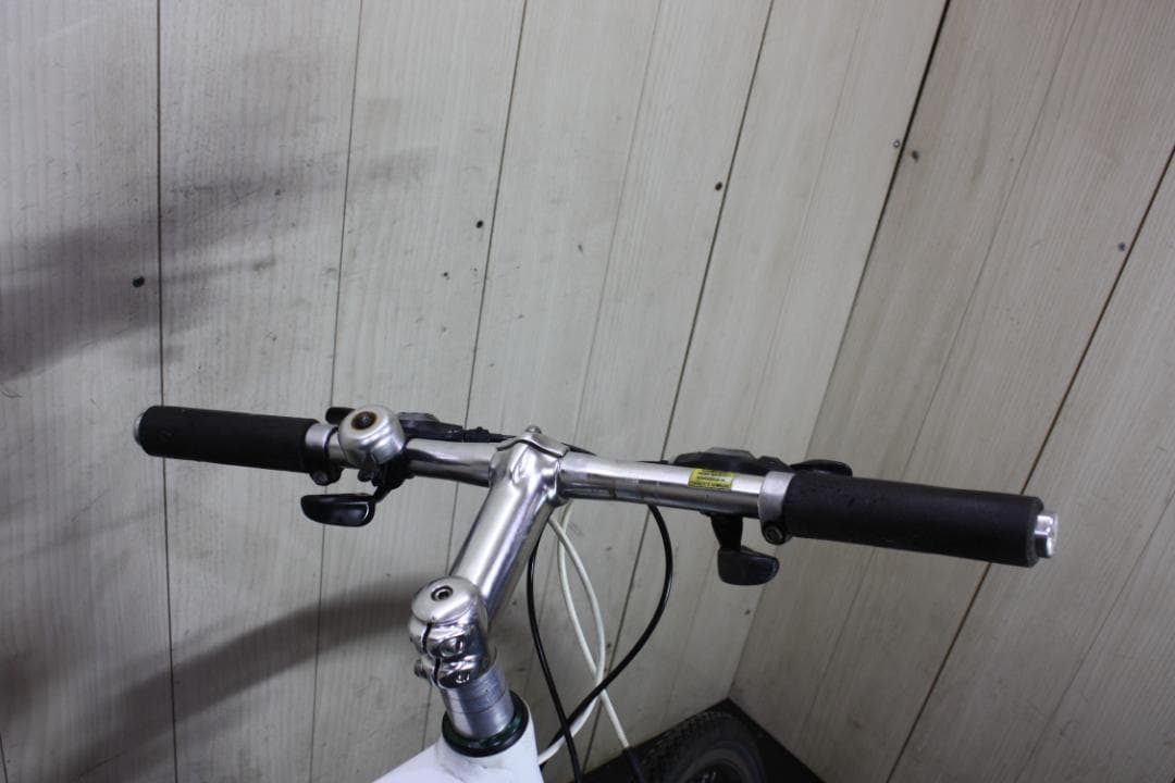 お*じ様 GIANT ESCAPE クロスバイク ホワイト 700C