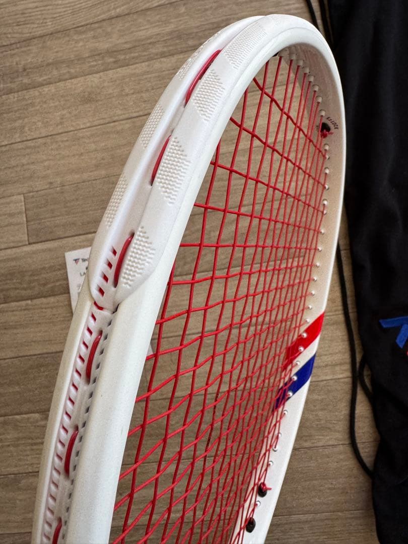 Tecnifibre T-FIGHT 300 G3 テニスラケット