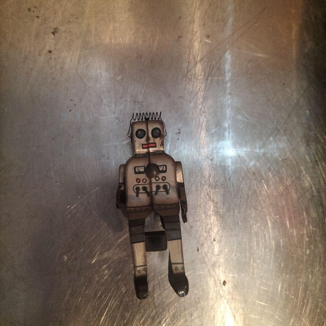 バッテリーオペレートトラクター　ブリキロボット