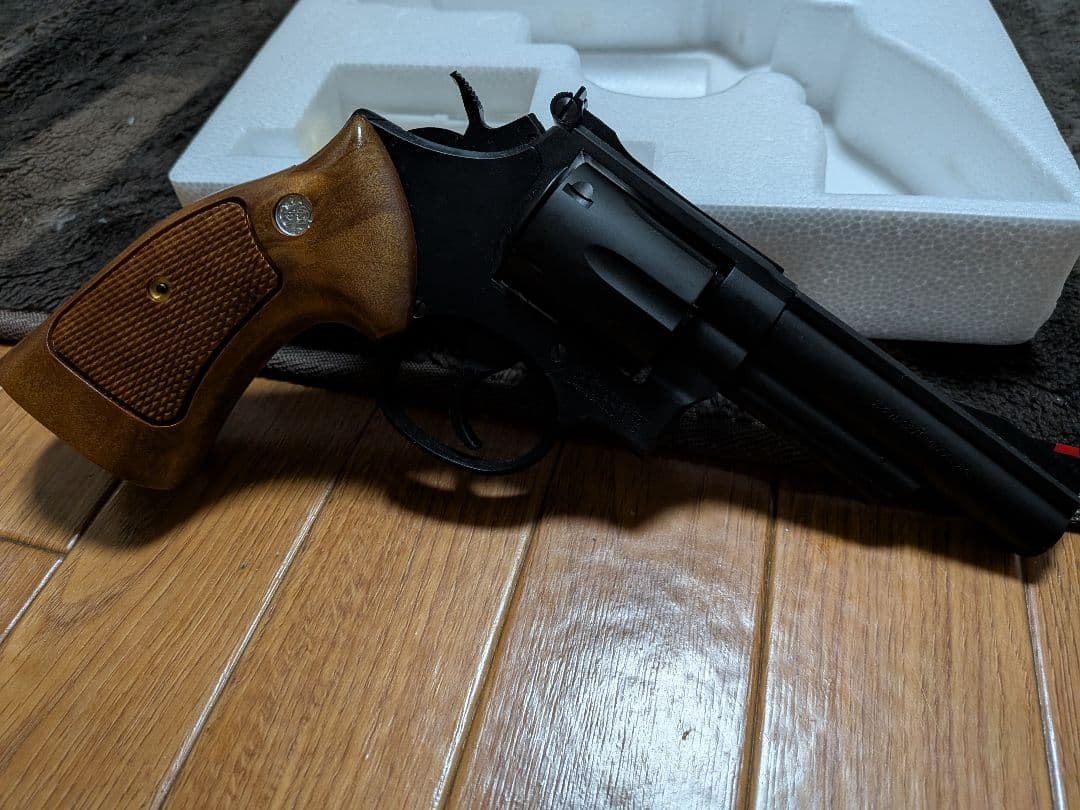 S&W M19 4インチ コンバットマグナム ヘビーウェイト　モデルガン