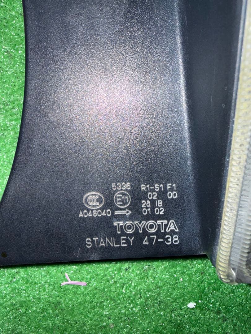 プリウス30 前期　右のみ　テールライト　テールランプ　寒冷地仕様 (4)